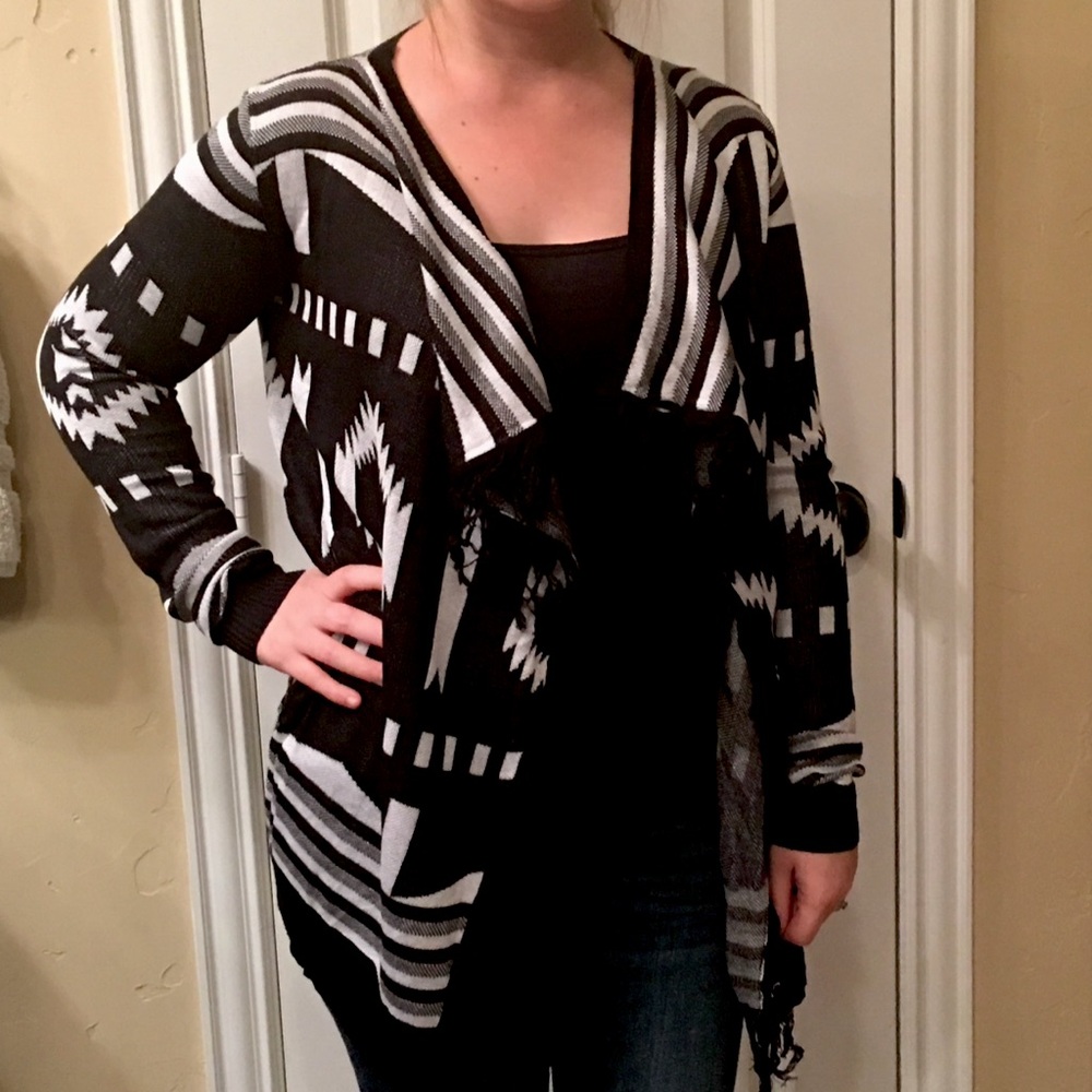 NWT Umgee Black Aztec Cardigan